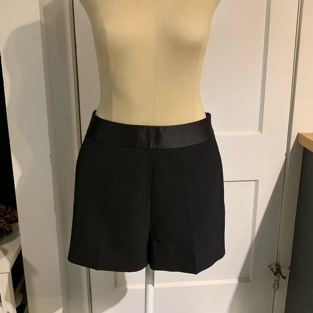 Tuxedo shorts